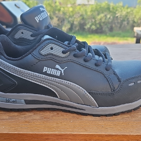 Puma Men's Black and Gray Sneakers - Picture 1 of 3